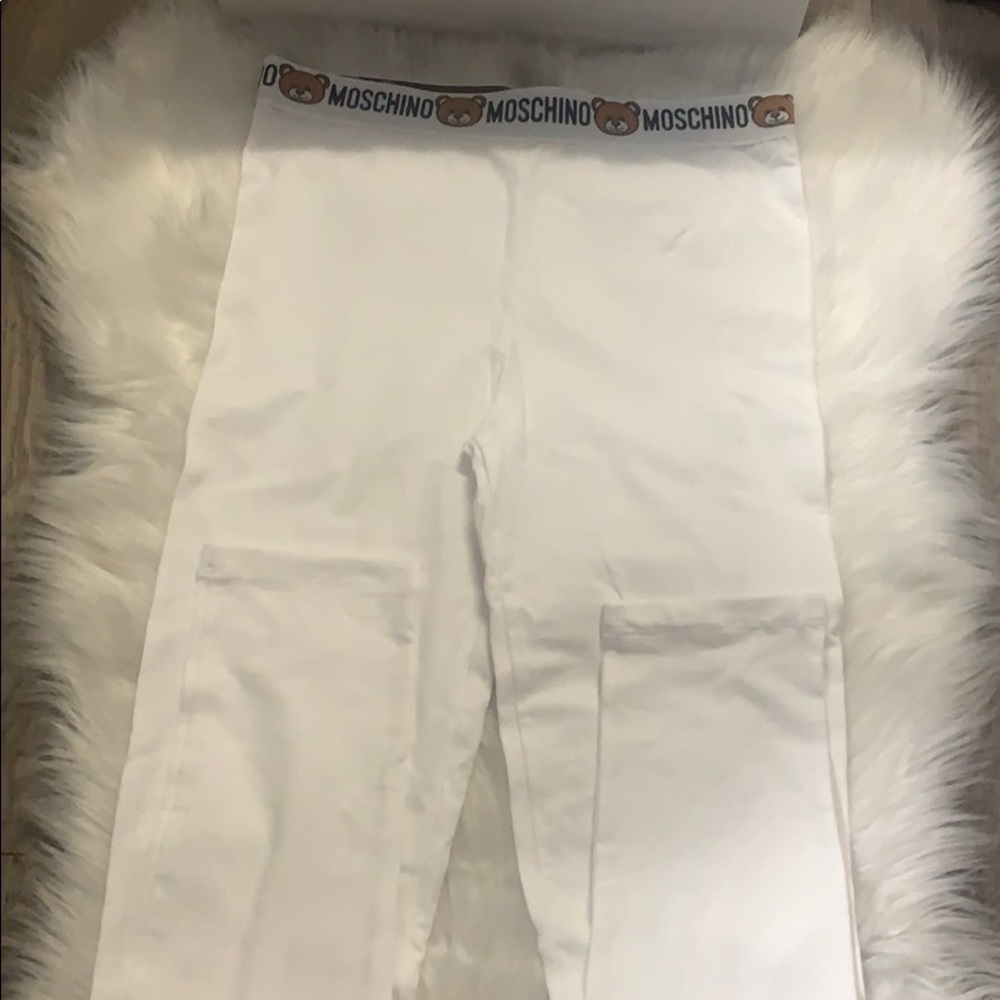 Moschino ( SOLD) - Picture 5 of 5